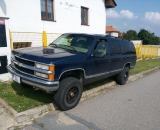 Chevrolet Suburban 5.7 V8 přestavěn na LPG se zařízením STAG a 103l nádrží pod autem.